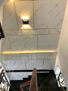 Cầu thang nhà phố Nhà phố hướng Nam diện tích đất 3.2mx13.4m, khu an ninh.