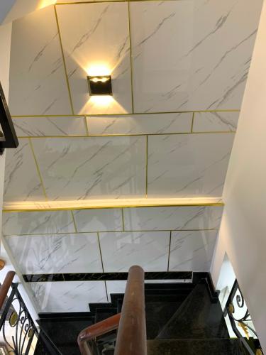 Cầu thang nhà phố Nhà phố hướng Nam diện tích đất 3.2mx13.4m, khu an ninh.