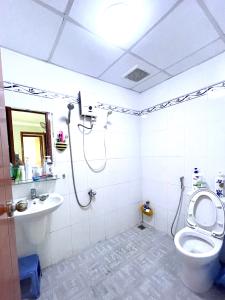 Phòng tắm Hiệp Thành Buildings, Quận 12 Căn hộ Hiệp Thành Buildings ban công hướng Bắc, nội thất cơ bản.