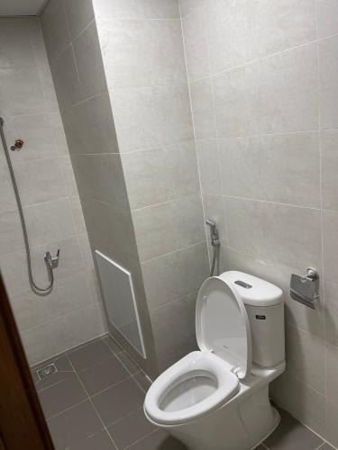 Phòng tắm căn hộ B2 Trường Sa, Bình Thạnh Căn hộ B2 Trường Sa view hướng Đông Nam thoáng mát.