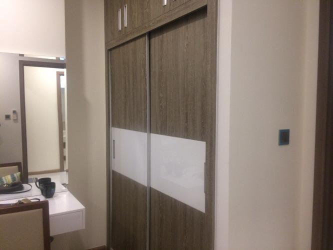 Phòng ngủ căn hộ Vinhomes Central Park, Quận Bình Thạnh Căn hộ Vinhomes Central Park cửa hướng Tây Bắc, nội thất cơ bản.