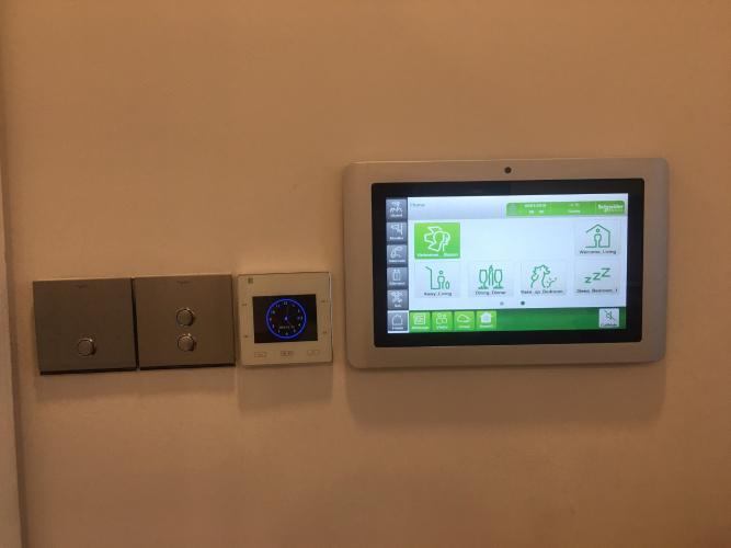 Nội thất căn hộ vinhomes Golden River , Quận 1 Căn hộ Vinhomes Golden River tầng 19 view thoáng mát, đầy đủ nội thất.