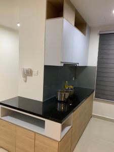 Căn hộ The Sun Avenue  Căn hộ Block 04 tầng cao The Sun Avenue, view thành phố và sông