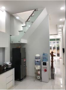 Phòng bếp nhà phố Trần Xuân Soạn, quận 7 Nhà phố trung tâm quận 7 thiết kế hiện đại, nội thất cơ bản.