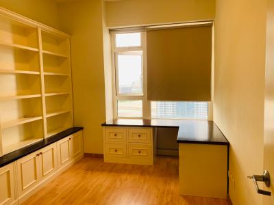 Căn hộ Saigon Pearl, Quận Bình Thạnh Căn hộ có 2 phòng ngủ Saigon Pearl tầng 19, đầy đủ nội thất.