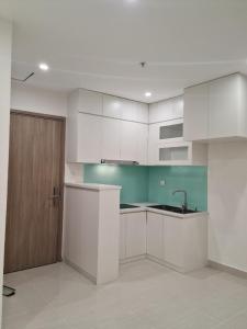 Căn hộ Vinhomes Grand Park, Quận 9 Căn hộ Vinhomes Grand Park tầng 24 nội thất cơ bản, cửa hướng Đông Bắc.