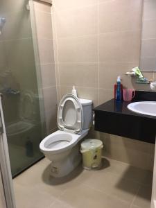 Phòng tắm căn hộ 9 View Apartment Căn hộ chung cư tầng thấp 9 View Apartment, diện tích 86.6m2