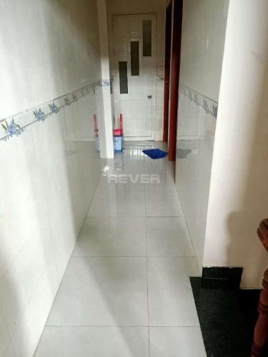 Nhà phố Quận 9 Nhà phố diện tích 52m2 đường xe hơi di chuyển thoải mái.