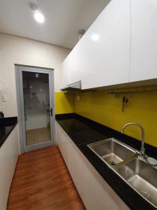 Căn hộ LuxCity, Quận 7 Căn hộ Luxcity view nội khu, nội thất cơ bản.