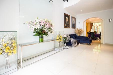 Phòng khách nhà phố Nhà Bè Bán nhà mặt tiền Lê Văn Lương, Nhà Bè, đầy đủ nội thất, cách KDC Phước Kiển A 400m