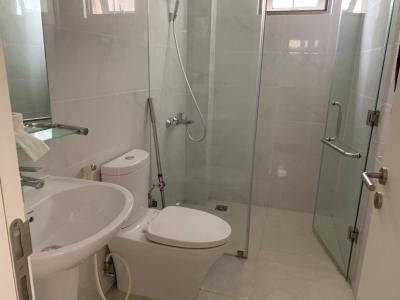 Toilet Masteri An Phú Quận 2 Căn hộ Masteri An Phú tầng trung, ban công hướng Tây.