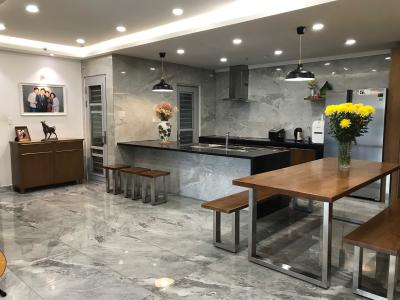 Bếp căn hộ Scenic Valley Căn hộ Scenic Valley đầy đủ nội thất sang trọng và cao cấp.