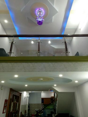 Không gian nhà phố Quận Gò Vấp Nhà phố hướng Tây Bắc diện tích sử dụng226.7m2, đầy đủ nội thất.