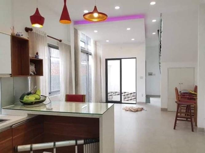 Không gian nhà phố Quận 2 Nhà phố đường xe tải rộng rãi khu dân trí cao, diện tích 61m2.