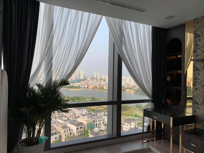 View căn hộ Vinhomes Central Park, Quận Bình Thạnh Căn hộ có 4 phòng ngủ Vinhomes Central Park tầng 12B, đầy đủ nội thất.