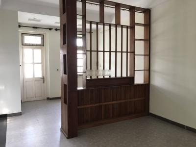 Nhà phố Quận Thủ Đức Nhà phố kết cấu 1 trệt 2 lầu diện tích 120m2, khu dân cư đông đúc.