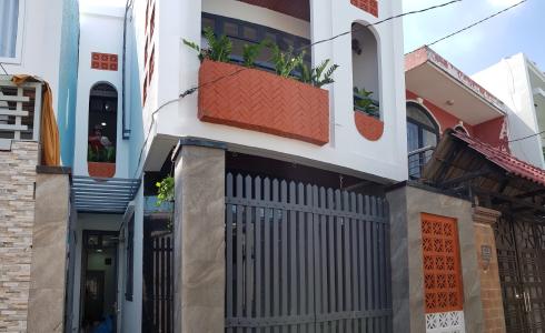 Mặt tiền nhà phố Lê Văn Thọ, Gò Vấp Nhà phố hẻm xe hơi mới xây, thiết kế hiện đại tinh tế.