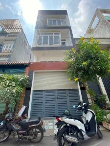 Nhà phố hẻm nhựa rộng 12m, sát chung cư 4S Linh Đông, đầy đủ nội thất.