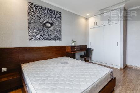 Căn hộ Vinhomes Central Park, Quận Bình Thạnh Căn hộ Vinhomes Central Park cửa hướng Tây, nội thất đầy đủ tiện nghi.