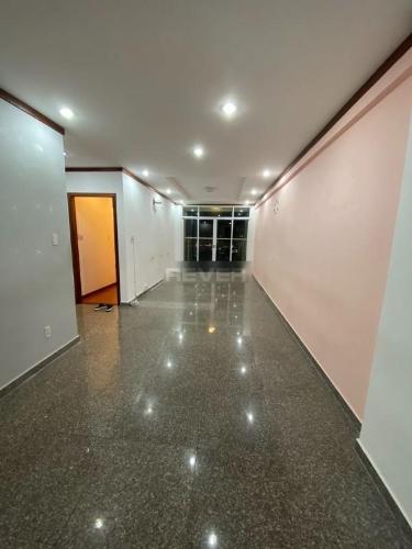 Phòng khách Hoàng Anh Thanh Bình, Quận 7 Căn hộ Hoàng Anh Thanh Bình tầng cao, view đón nắng và gió cực thoáng.