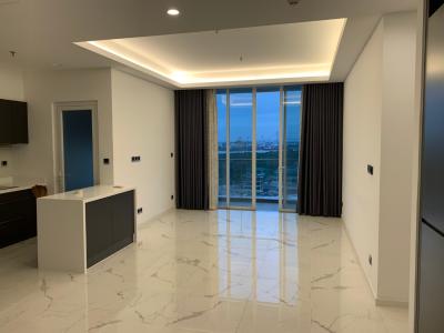 Phòng khách Sarica Condominium Quận 2 Căn hộ Sarina Condominium hướng Đông Nam, nội thất cơ bản.