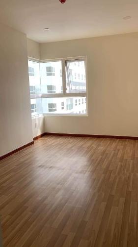 phòng ngủ căn hộ diamon riverside Căn hộ Diamond Riverside ban công hướng Đông, nội thất cơ bản.