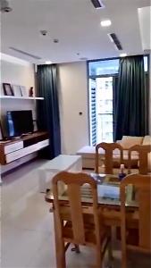 Căn hộ Vinhomes Central Park, Quận Bình Thạnh Căn hộ tầng 23 Vinhomes Central Park, đầy đủ nội thất và tiện ích.