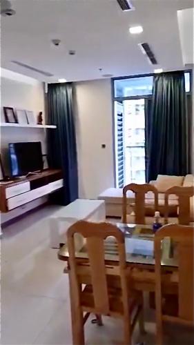 Căn hộ Vinhomes Central Park, Quận Bình Thạnh Căn hộ tầng 23 Vinhomes Central Park, đầy đủ nội thất và tiện ích.