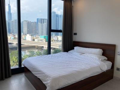 Phòng ngủ Vinhomes Golden River, Quận 1 Căn hộ Officetel Vinhomes Golden River ban công hướng Đông Bắc.