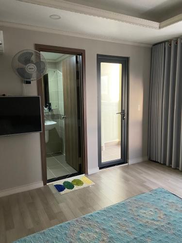 Phòng ngủ Homyland Riverside, Quận 2 Căn hộ Homyland Riverside tầng cao, cửa chính hướng Đông Nam.