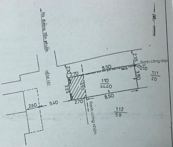 Bản vẽ Nhà phố hướng Đông Bắc hẻm xe hơi, kèm nội thất cơ bản.