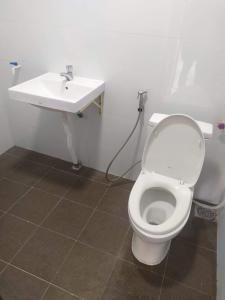  shophouse tháp S1.07 dự án Vin quận 9 Shophouse Vinhomes Grand Park hướng Đông Bắc, bàn giao thô.