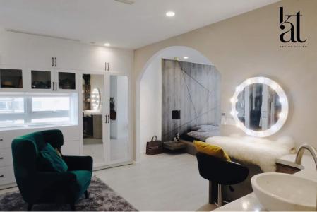 Phòng thay đồ Vinhomes Central Park, Bình Thạnh Căn hộ Vinhomes Central Park đầy đủ nội thất, hướng Tây Bắc.