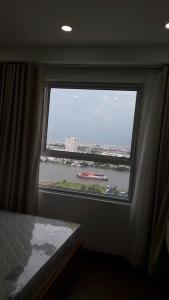 Phòng khách căn hộ Tropic Garden, Quận 2 Căn hộ Tropic Garden hướng Tây Bắc view thoáng mát, đầy đủ nội thất.