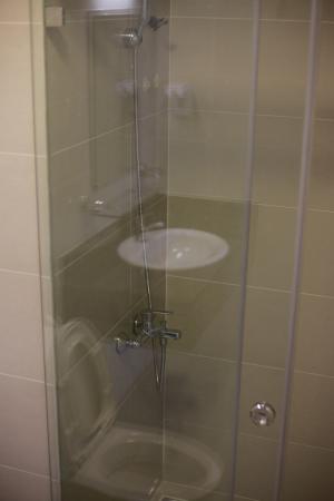 Phòng tắm 9 View Apartment, Quận 9 Căn hộ 9 View Apartment đầy đủ nội thất, view thoáng mát.