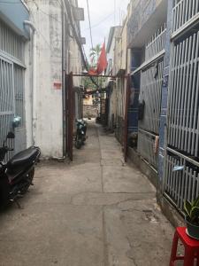 Hẻm nhà phố Phan Húy Ích, Gò Vấp Nhà phố hướng Đông, nằm trong hẻm khu dân cư khép kín.