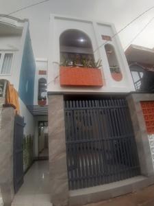 Mặt tiền nhà phố Lê Văn Thọ, Gò Vấp Nhà phố hẻm xe hơi mới xây, thiết kế hiện đại tinh tế.