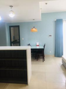 Không gian căn hộ Masteri Thảo Điền, Quận 2 Căn hộ Masteri Thảo Điền tầng cao view sông mát mẻ, nội thất cơ bản.