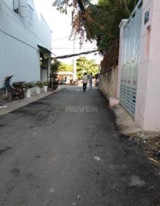 Đường hẻm nhà phố Ích Thạnh, Quận 9 Nhà phố 1 trệt 2 lầu hướng Tây Nam, đường trước nhà 6m rộng rãi