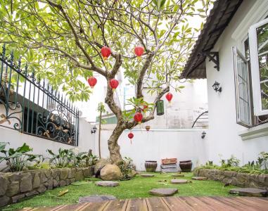 Sân nhà phố Nhà Bè Bán nhà mặt tiền Lê Văn Lương, Nhà Bè, đầy đủ nội thất, cách KDC Phước Kiển A 400m