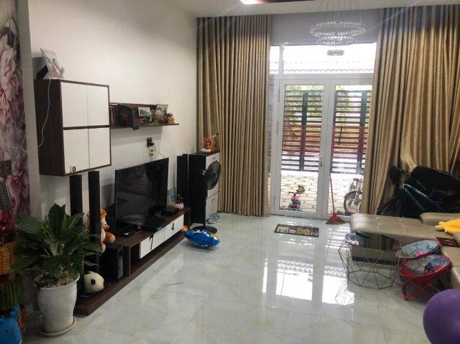 Nhà phố KDC Điền Phúc Thành, quận 9 Nhà phố KDC Điền Phúc Thành diện tích 5m x20m, có sân vườn rộng