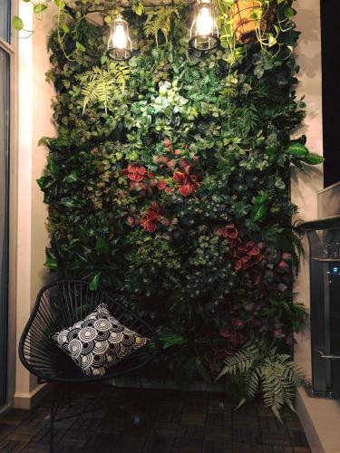 Không gian căn hộ Vinhomes Central Park, Quận Bình Thạnh Căn hộ tầng 26 Vinhomes Central Park đầy đủ nội thất hiện đại.