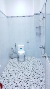 Phòng tắm nhà phố quận 3 Bán nhà hẻm Trần Văn Đang cách trung tâm 10 phút đi xe, diện tích 212m2
