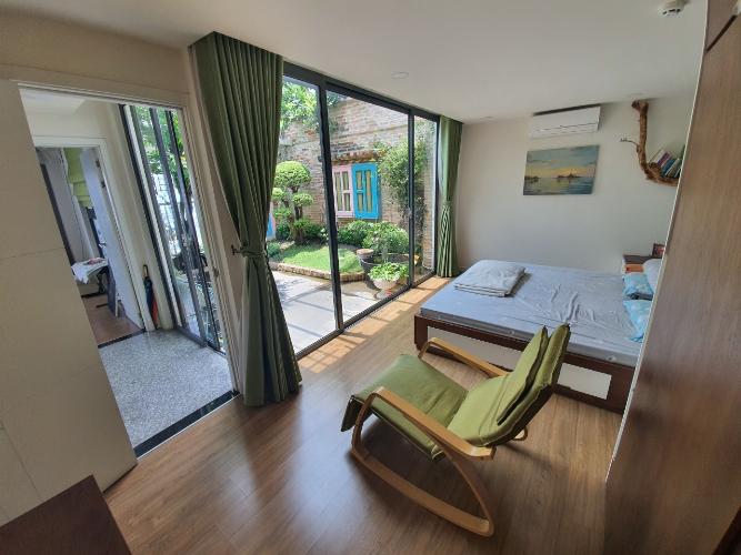 Không gian Penthouse Sky 9, Quận 9 Căn Penthouse có thiết kế sang trọng và sân vườn rộng rãi, nội thất cơ bản.