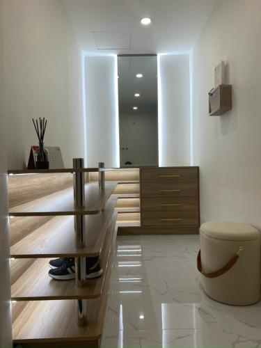 Phòng thay đồ Saigon Pearl Quận Bình Thạnh Căn hộ Saigon Pearl nội thất cao cấp, view thành phố.