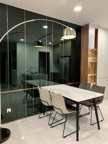 Căn hộ Kingdom 101, Quận 10 Căn hộ Kingdom 101 tầng thấp, nội thất đầy đủ.