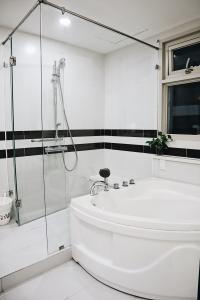 Căn hộ La Casa quận 7 Căn hộ tầng 28 La Casa ban công Đông Nam, nội thất đầy đủ