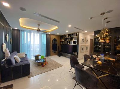 Căn hộ Vinhomes Central Park, Quận Bình Thạnh Căn hộ có 4 phòng ngủ Vinhomes Central Park tầng 12B, đầy đủ nội thất.