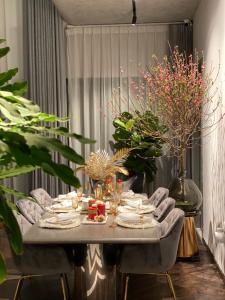 Phòng ăn Gateway Thảo Điền, Quận 2 Căn hộ duplex Gateway Thảo Điền thiết kế phong cách Bắc Âu.