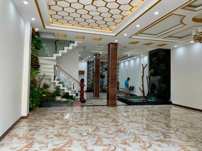 Không gian biệt thự Quận Tân Bình Nhà phố thiết kế kỹ lưỡng 1 trệt 2 lầu 1 sân thượng, khu dân cư đông đúc.